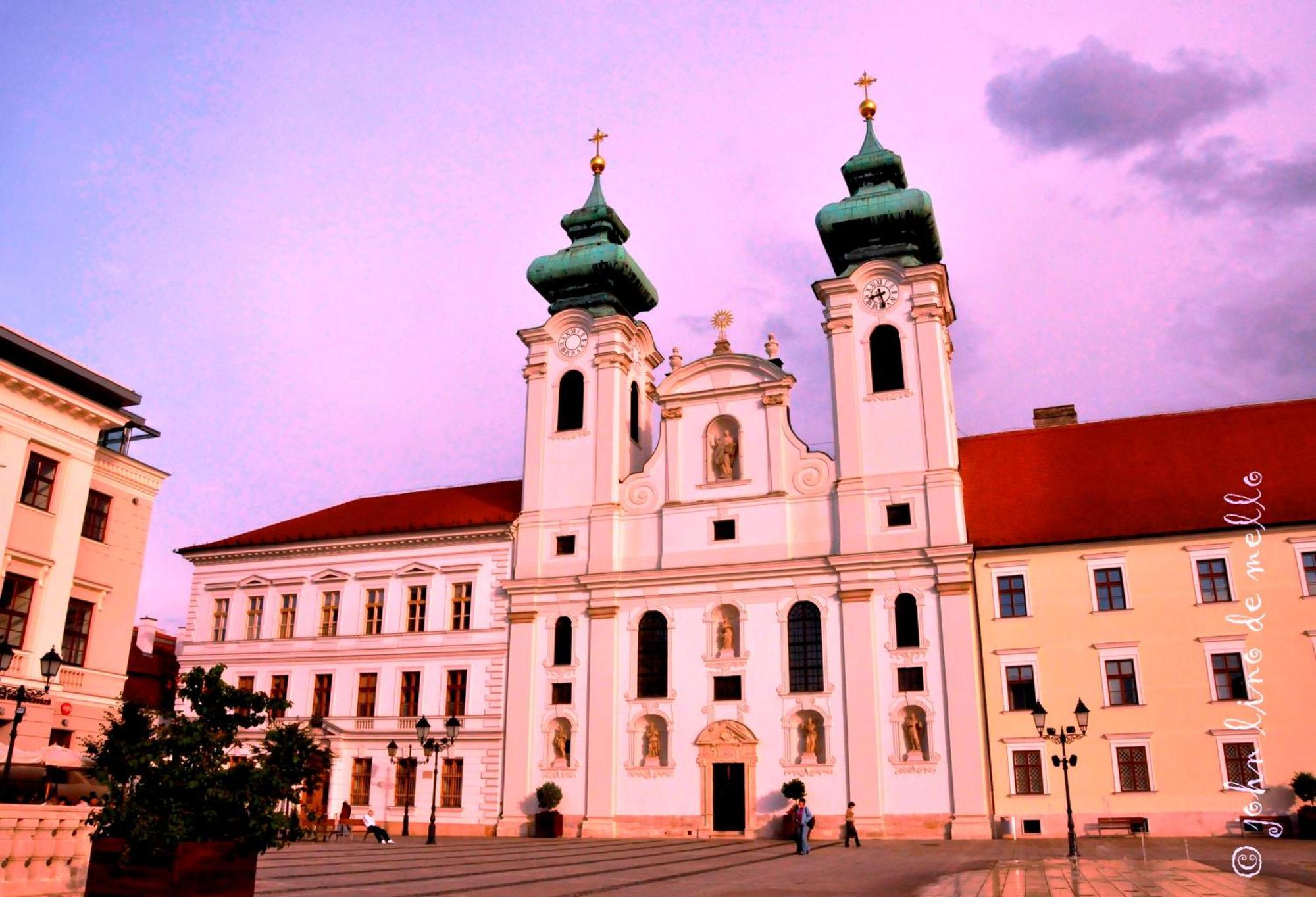 Buda Panzio Győr Eksteriør bilde